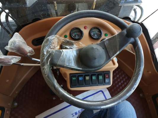 ล้อตักล้อยาง Shanyu ***ของใหม่มือหนึ่ง*** 399,000 ยอดขายอันดับหนึ่งในจีน คุ้มทุนการใช้งาน คุณภาพดี ราคาถูก มีอะไหล่ครบทุกชิ้นส่วน รับประกัน 1 ปี สามารถเปลี่ยนอุปกรณ์เสริมได้หลากหลาย หนีบ ยก ดัน รุ่น ZL930