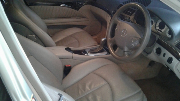 benz w211 e240 2.6 avengard 2004