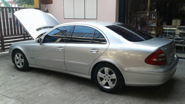 benz w211 e240 2.6 avengard 2004