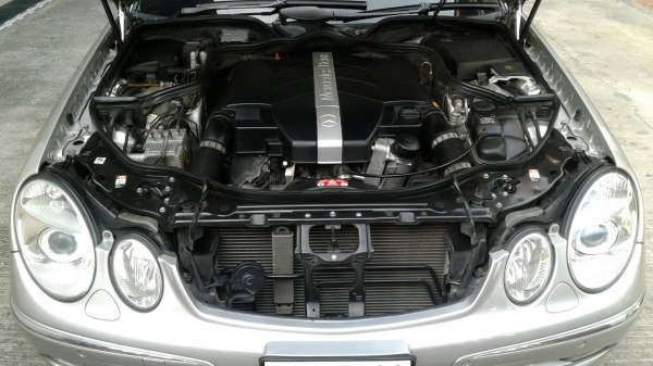 benz w211 e240 2.6 avengard 2004