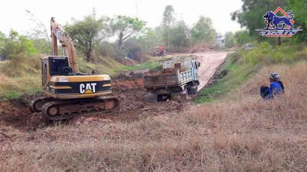 ขายรถแบ็คโฮ CAT312B เครื่องดี ปั้มแรง สภาพพร้อมใช้งาน จัดไฟแนนซ์ได้