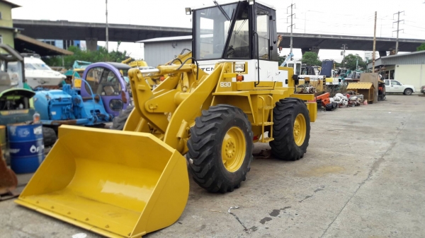 รถตักล้อยาง TCM รุ่น 830