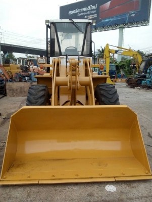 รถตักล้อยาง TCM รุ่น 830