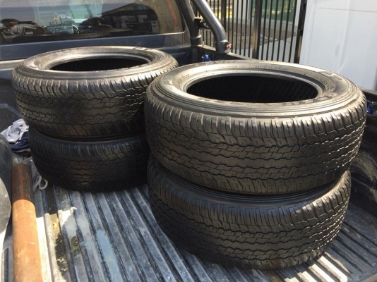 ยาง Dunlop 265 60 18 กลางปี16 ดอกเต็ม ไม่มีปะ เนื้อนิ่มๆ ใช้ยาว ราคาไม่แพง ยาง Dunlop 265 60 18 กลางปี16 ดอกเต็ม ไม่มีปะ เนื้อนิ่มๆ ใช้ยาว ราคาไม่แพง