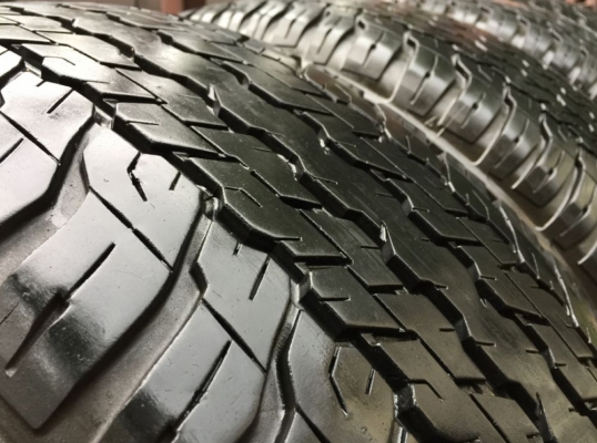 ยาง Dunlop 265 60 18 กลางปี16 ดอกเต็ม ไม่มีปะ เนื้อนิ่มๆ ใช้ยาว ราคาไม่แพง ยาง Dunlop 265 60 18 กลางปี16 ดอกเต็ม ไม่มีปะ เนื้อนิ่มๆ ใช้ยาว ราคาไม่แพง