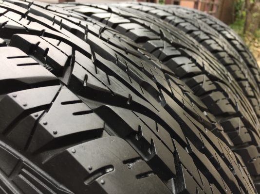 ยาง All Dunlop 225 75 16 ยางลบปี สภาพน้องๆป้ายแดง ดอกเต็ม ไม่มีปะ เนื้อนิ่มๆ ใช้ยาว ราคาไม่แพง