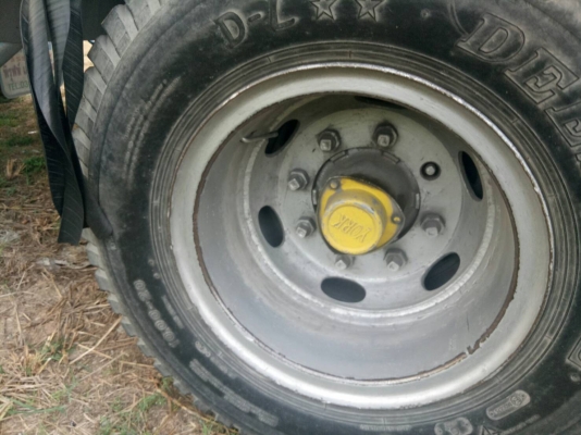 ขายลูกพ่วงพื้นเรียบ สามเพลาปี 54 อู่พิรุณ ยาว 7 เมตร สภาพสวย พร้อมใช้งาน เอกสารพร้อมโอน สนใจสอบถามได้ค่ะ ชาตรีสุโขทัย  083-9628875,089-7020483