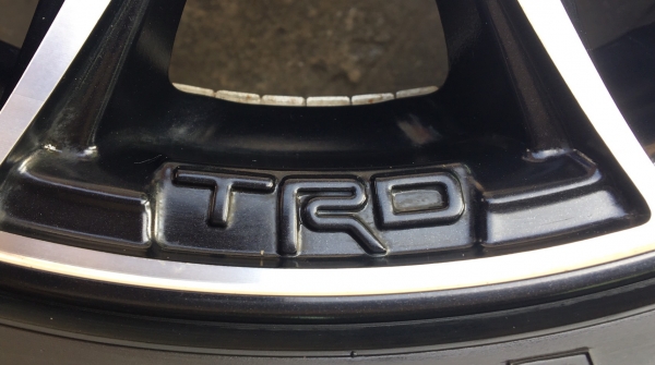 ล้อแม็ก Toyota Vios TRD ขอบ 15 พร้อมยาง 185-60-15 ปลายปี 12