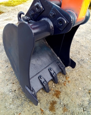 ขายรถแม็กโคร KUBOTA KH-030 เก่านอกไม่เคยใช้งานในไทย ติดต่อ 086-324-1992 086-775-7900