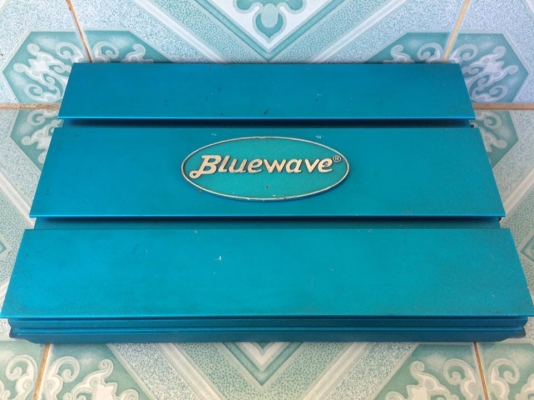 แอมป์คลาสเอบี4ch Bluewave มือสองสภาพดี ฝาหลังครบ ใช้งานปกติ เสียงดีมาก ขับกลางแหลม6-8ดอกได้แรงๆ ขาย 2250 บาท สนใจ0892425454 อยู่สระบุรี