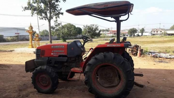 ขายรถไถคูโบ้ต้า34DIแรง "ตัวเปล่า" เครื่องเกียรดีไฮผโรริกแจ๋วๆ ขายรถไถคูโบ้ต้า34DIแรง "ตัวเปล่า" เครื่องเกียรดีไฮผโรริกแจ๋วๆ