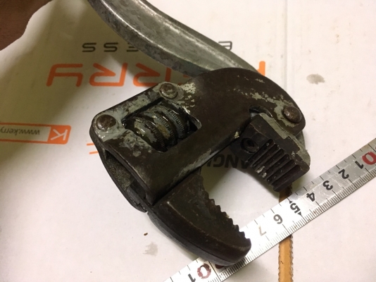 ประแจจับท่ออเนกประสงค์ MCC 300