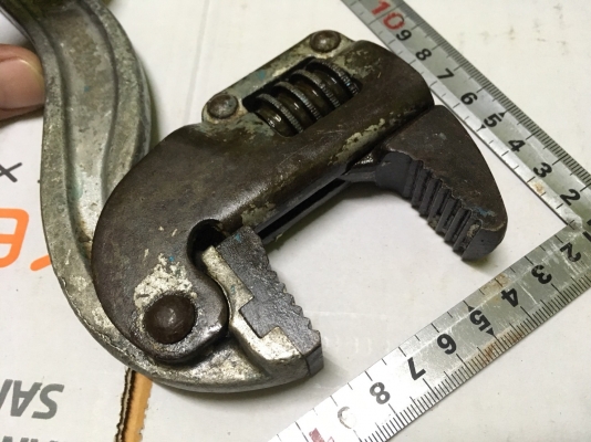 ประแจจับท่ออเนกประสงค์ MCC 300