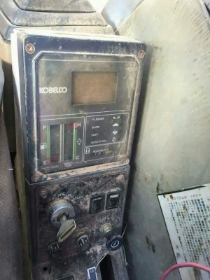 รถแบ็คโฮ KOBELCO SK120 MARK/// เอกสารเล่มไฟฟ้ามี สภาพเครื่อง ช่วงล่างดี บอดื้สวย 640,000บ. สนใจ 0835601591 หรือ 0903494058 รถแบ็คโฮ KOBELCO SK120 MARK/// เอกสารเล่มไฟฟ้ามี สภาพเครื่อง ช่วงล่างดี บอดื้สวย 640,000บ. สนใจ 0835601591 หรือ 0903494058