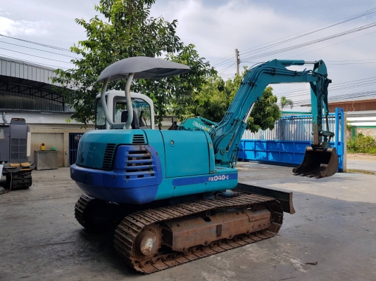 รถขุดขนาด4ตัน คูโบต้า k 040 มาพร้อมรายเจาะ เก่าญี่ปุ่น โซ่เหล็ก 4000 ชั่วโมง เครื่องยนต์คูโบต้า 4 สูบ ปั๊มไฮโดรลิค kayaba ปั๊มนิ้ว คอนโทรลน้ำมัน ราคา 470,000 บาท สนใจติดต่อเคพีจีเทรดดิ้งแทรกเตอร์ 081 841 6818 id line 081 841 6818, 092-9938255 หรือติดต่อสอ