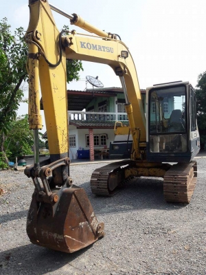 ขายKOMATSU 60-6  เก่านอกแท้  3,XXX ชั่วโมง  ยังไม่เคยใช้งานในไทย  โทร 089-3818694  ดวงนภา