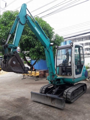 ขายจ้า..KOMATSU PC30-7  เก่านอกแท้  สภาพสวย 4,XXX  ชั่วโมง  เครื่องปั๊มดี  พร้อมใช้  โทร 089-3818694  ดวงนภา