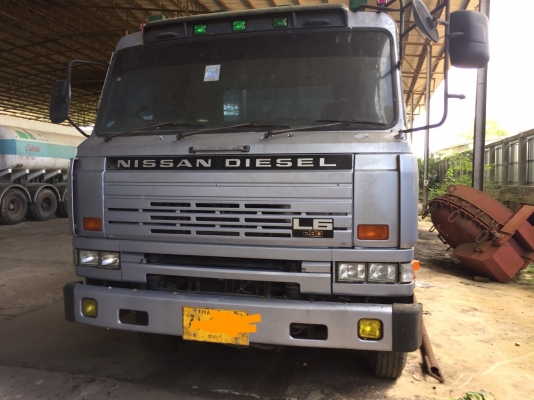 ขาย10ล้อหัวลาก2เพลา335แรง รถประกอบ CWA45HTเครื่องP11C รถสภาพดี เครื่องดีคัสซีสวย หัวสวย