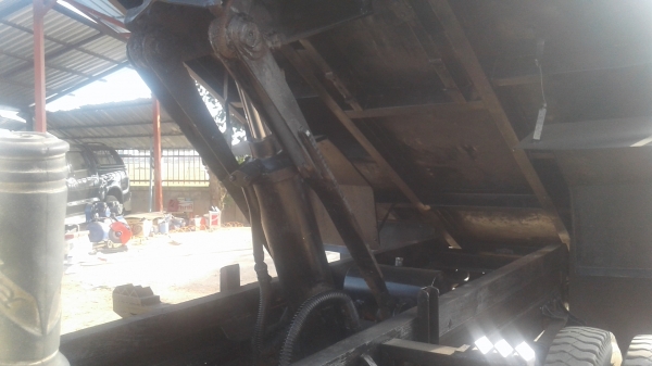 ขายด่วน..HINO.FD3.195แรงเครื่องHO7D.แอร์.เพาเวอร์.เบรคจิ๊ฟฟี่.รถสวยพร้อมใช้ภายในสวยครบทุกระบบ