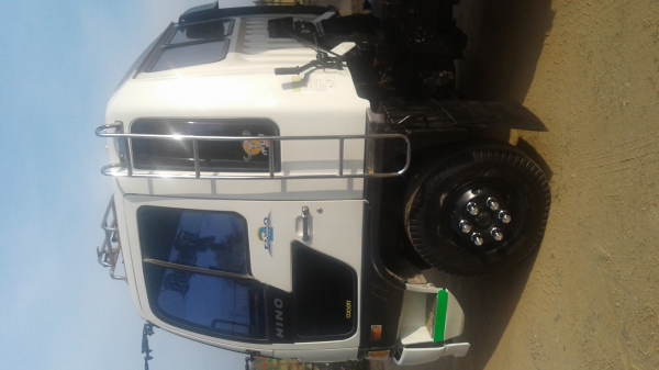 ขายด่วน..HINO.FD3.195แรงเครื่องHO7D.แอร์.เพาเวอร์.เบรคจิ๊ฟฟี่.รถสวยพร้อมใช้ภายในสวยครบทุกระบบ