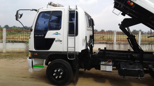 ขายด่วน..HINO.FD3.195แรงเครื่องHO7D.แอร์.เพาเวอร์.เบรคจิ๊ฟฟี่.รถสวยพร้อมใช้ภายในสวยครบทุกระบบ
