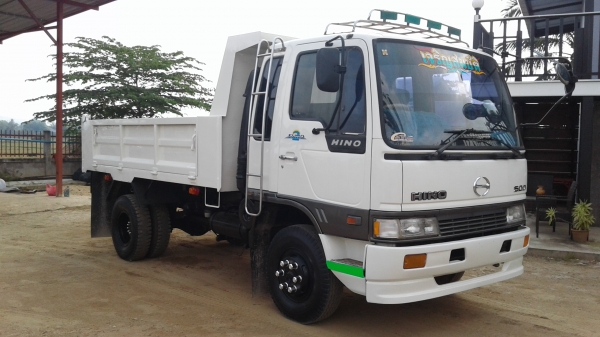 ขายด่วน..HINO.FD3.195แรงเครื่องHO7D.แอร์.เพาเวอร์.เบรคจิ๊ฟฟี่.รถสวยพร้อมใช้ภายในสวยครบทุกระบบ