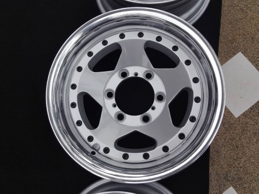 ล้อ Berg ล้อแท้2ชิ้น 15*7 ออฟ0