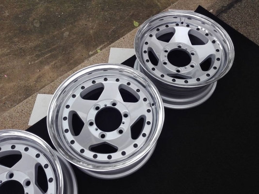 ล้อ Berg ล้อแท้2ชิ้น 15*7 ออฟ0