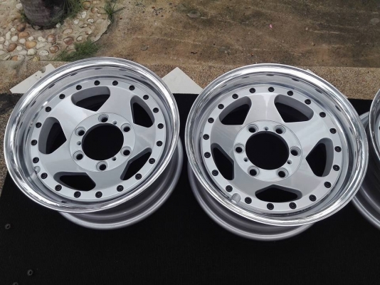 ล้อ Berg ล้อแท้2ชิ้น 15*7 ออฟ0