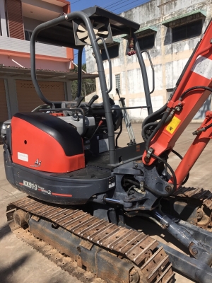 ขายๆด่วนรถขุดคูโบต้า3ตัน30แรงม้า