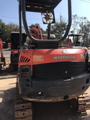 ขายๆด่วนรถขุดคูโบต้า3ตัน30แรงม้า