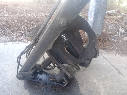 ขายรถแบคโฮ KOMATSU PC75U ติดหัวคีบ