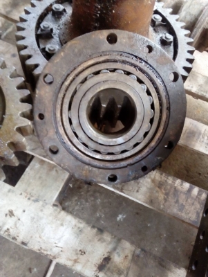 ขายอะไหล่รถแทรกเตอร์ โคมัสสุ D-50-A-15 ของถอดจากรถ สภาพตามรูป ขายไม่แพงครับ