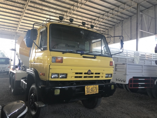 ขายรถโม่ปูน 7Q /265 แรง  ( สด ผ่อน)