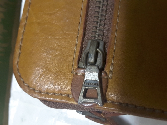 กระเป๋า renoma paris.ขนาด18x25x5 cm กระเป๋า renoma paris.ขนาด18x25x5 cm