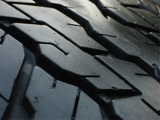 ยาง Dunlop 265 65 17 ปลายปี16 ดอกเต็ม ไม่มีปะ เนื้อนิ่มๆ ราคาไม่แพง