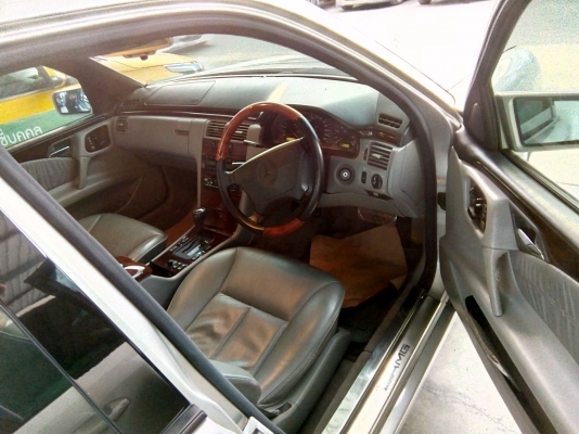 รถเก๋ง BENS E230 ปี1997 รถสวยบางเดิมขับดีพร้อมใช้ รถเก๋ง BENS E230 ปี1997 รถสวยบางเดิมขับดีพร้อมใช้