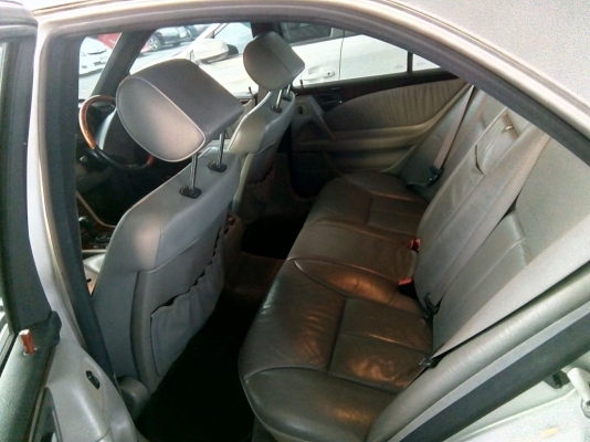 รถเก๋ง BENS E230 ปี1997 รถสวยบางเดิมขับดีพร้อมใช้ รถเก๋ง BENS E230 ปี1997 รถสวยบางเดิมขับดีพร้อมใช้