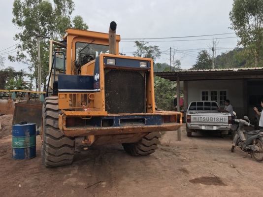 ขาย 890,000 บาท KOMATSU WA450-1 เครื่องดี เกียร์แรง ยางใหม่ 4 เส้น ระบบไฮโดลิก สมบูรณ์ เอกสารชื้อขาย รถอยู่ จ.ลำปาง โทร&ไอดีไลน์ 0610710295 ขาย 890,000 บาท KOMATSU WA450-1 เครื่องดี เกียร์แรง ยางใหม่ 4 เส้น ระบบไฮโดลิก สมบูรณ์ เอกสารชื้อขาย รถอยู่ จ.ลำปาง โทร&ไอดีไลน์ 0610710295
