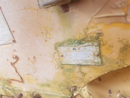 ขาย 650,000 บาท CATTERPILAR D5H เครื่องดี เกียร์ตัด. ระบบไฮโดลิกพร้อม โช่หนา แผ่นสวย เอกสารเล่มทะเบียน  รถอยู่ จ.ปราจีนบุรี โทร&amp;ไอดีไลน์ 0610710295