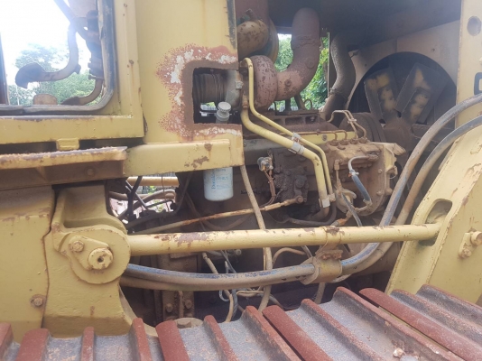 ขาย 650,000 บาท CATTERPILAR D5H เครื่องดี เกียร์ตัด. ระบบไฮโดลิกพร้อม โช่หนา แผ่นสวย เอกสารเล่มทะเบียน  รถอยู่ จ.ปราจีนบุรี โทร&amp;ไอดีไลน์ 0610710295