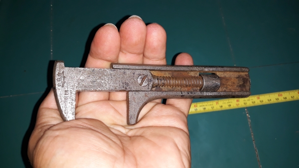 ขายประแจเลื่อนโบราณตราจระเข้สามดาว MADE IN GERMANY.