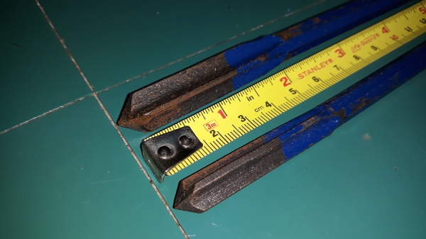 ขายเหล็กสกัดปากมะเฟืองชุด2ด้าม2ขนาด MADE IN JAPAN.เก่าเก็บ