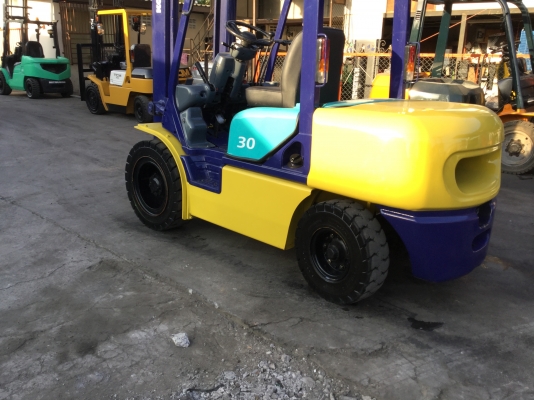 ขาย โฟลคลิฟท์ โคมะสุ ขีด 14 ดีเซล 3 ตัน เสา 4 เมตร ติดฮิ้ง