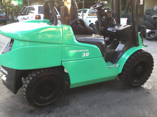 ขาย. โฟรคลิฟท์   มิตซูบิชิ แกนเดีย 3. ตัน เบนซิน