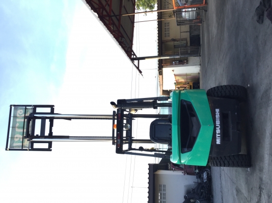 ขาย. โฟรคลิฟท์   มิตซูบิชิ แกนเดีย 3. ตัน เบนซิน