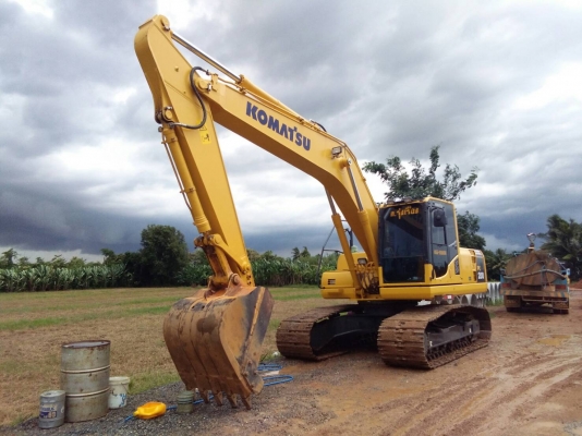 ขาย KOMATSU PC200-8 Mo