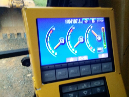 ขาย KOMATSU PC200-8 Mo
