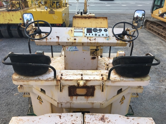 รถบดสามล้อเหล็ก DYNAPAC CS12 FROM JAPAN สนใจติดต่อ 063-9316985 ID LINE : 0639316985 ครับ