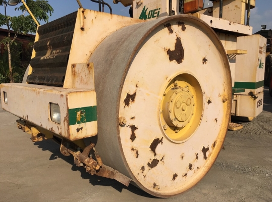 รถบดสามล้อเหล็ก DYNAPAC CS12 FROM JAPAN สนใจติดต่อ 063-9316985 ID LINE : 0639316985 ครับ